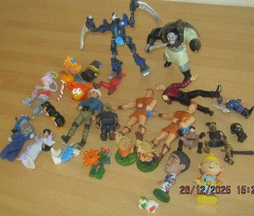 Poppetjes stripfiguren disney 50 stuks, Ophalen of Verzenden, Zo goed als nieuw