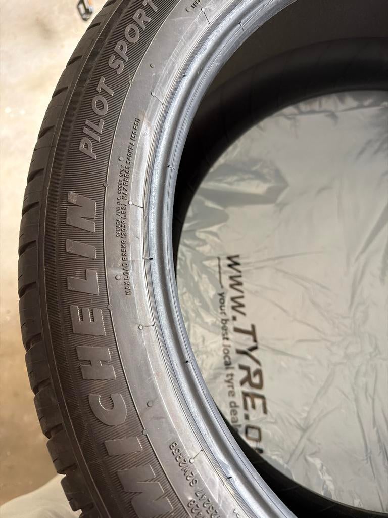 Michelin Pilot Sport 4S 255/45 R20 Zomerbanden, Auto diversen, Autosport-onderdelen, Ophalen, Nieuw