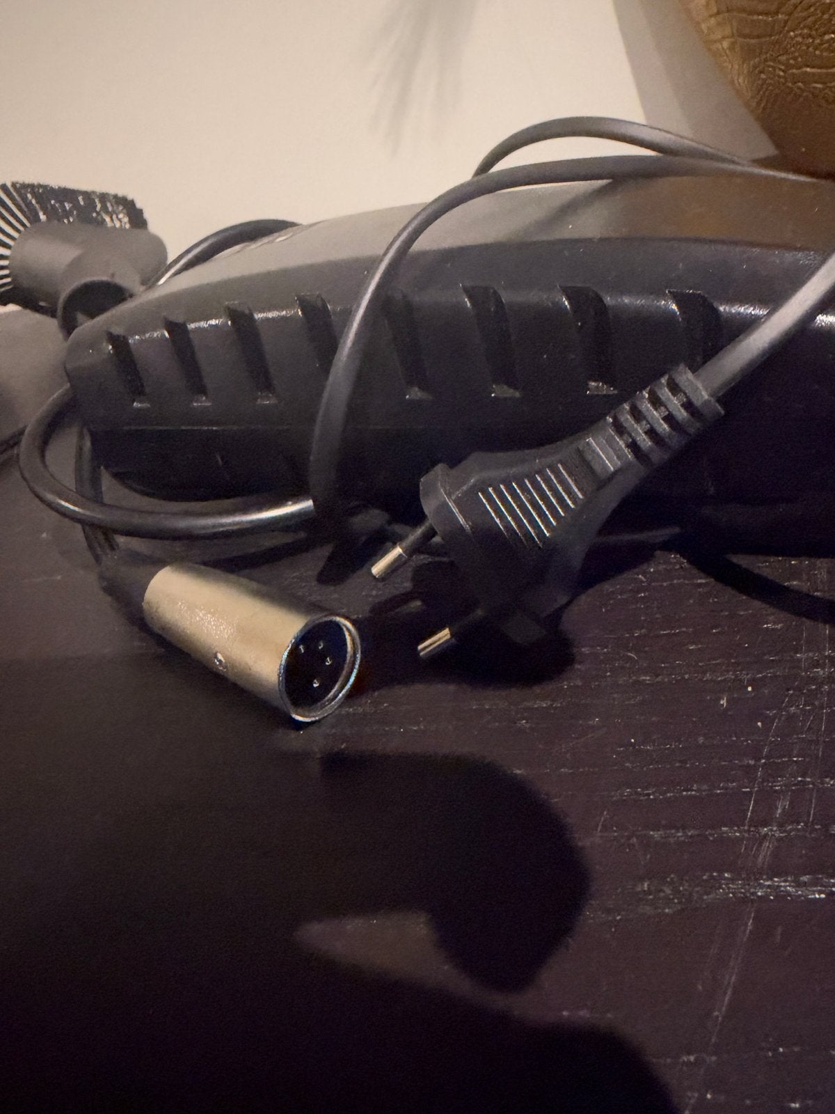 Gazelle Impulse Oplader - 4pins 36V Getest en Goede Staat, Gebruikt