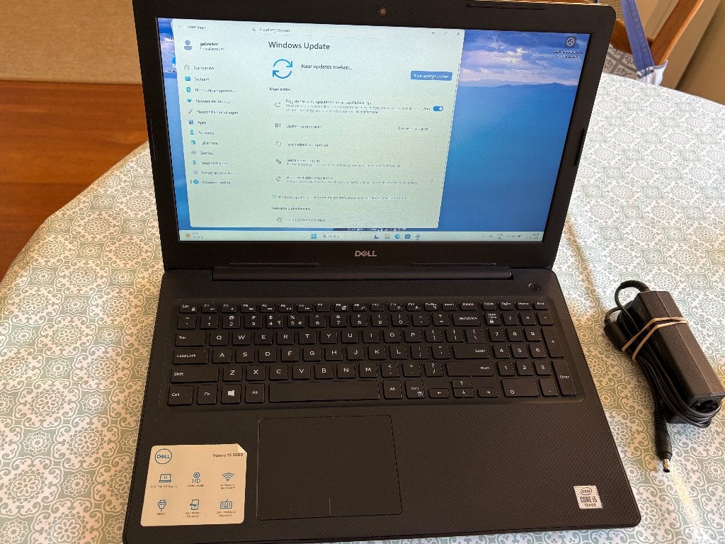 tk dell laptop ,, Ophalen, 2 tot 3 Ghz, 15 inch, Zo goed als nieuw