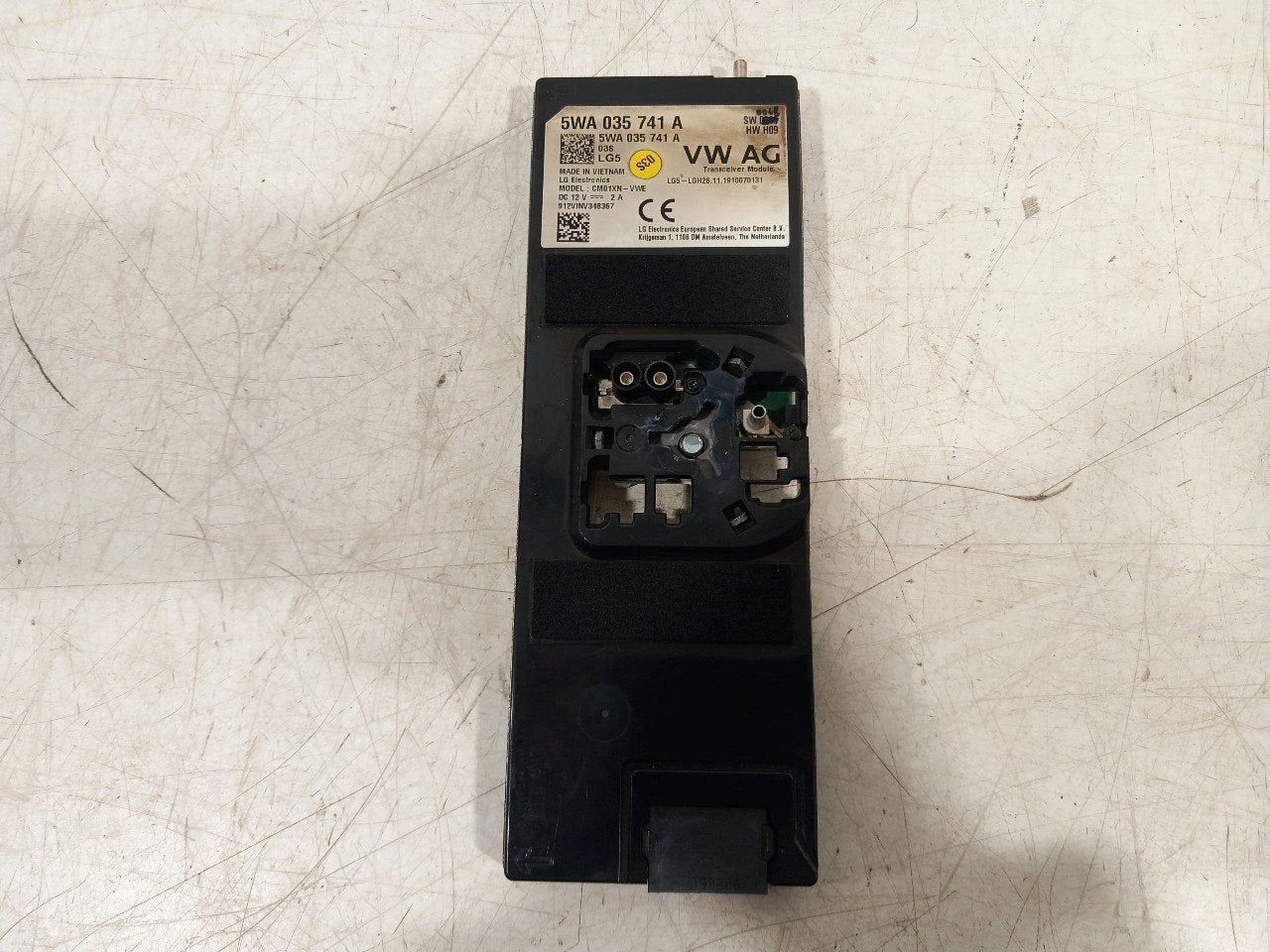 Antenne versterker Volkswagen Golf, Ophalen of Verzenden, Van der Ven Autorecycling B.V., Onderdelen@venauto.nl, Ettenseweg 76, 4706 PB Roosendaal, The Netherlands
