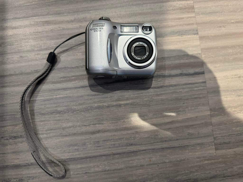 Nikon Coolpix 3100 Digitale Compact Camera, Audio, Tv en Foto, Actiecamera's, Zo goed als nieuw, Overige merken, Ophalen of Verzenden