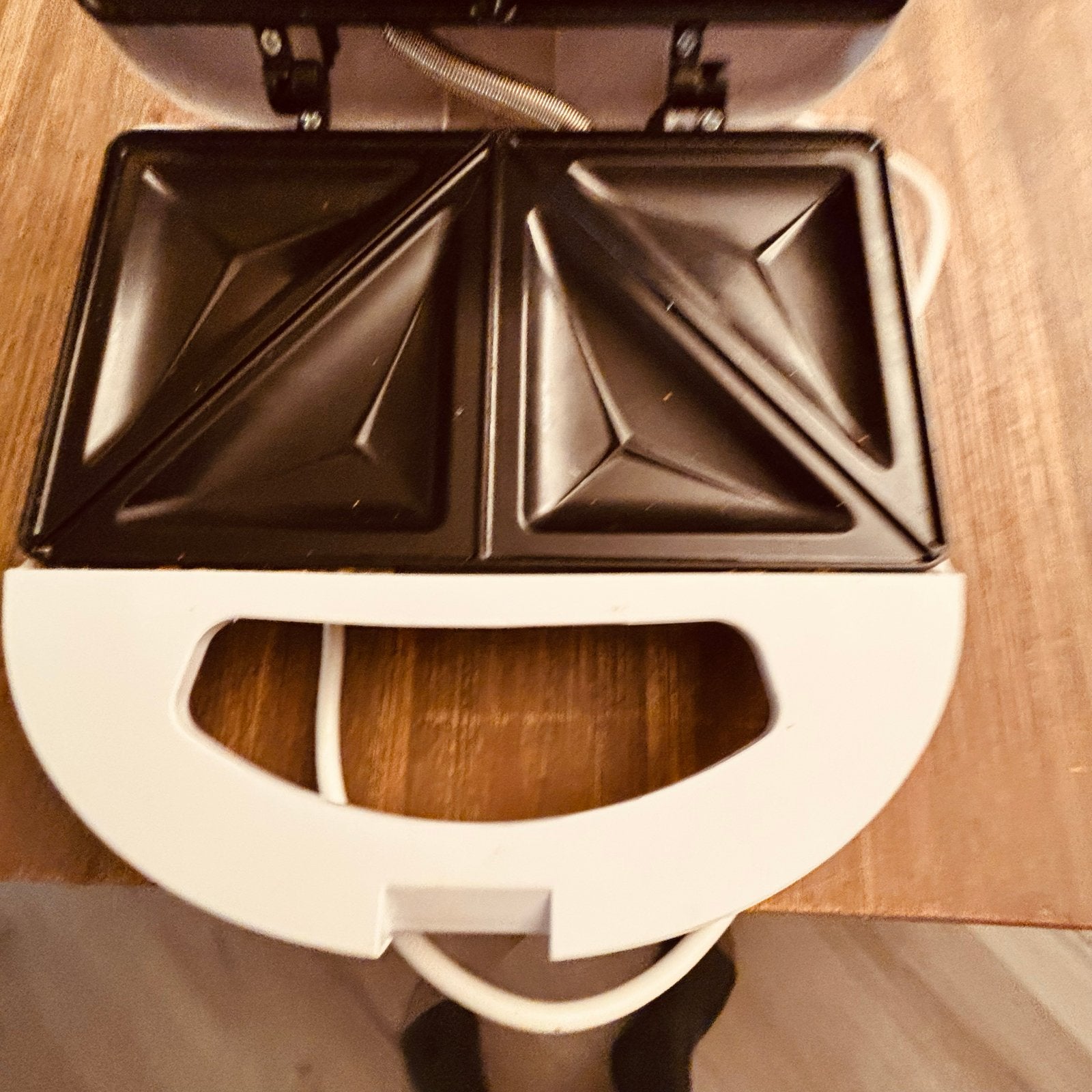Compact Tosti Apparaat voor 2 Tosti's - Ideaal voor Reizen/S, Ophalen of Verzenden, Zo goed als nieuw