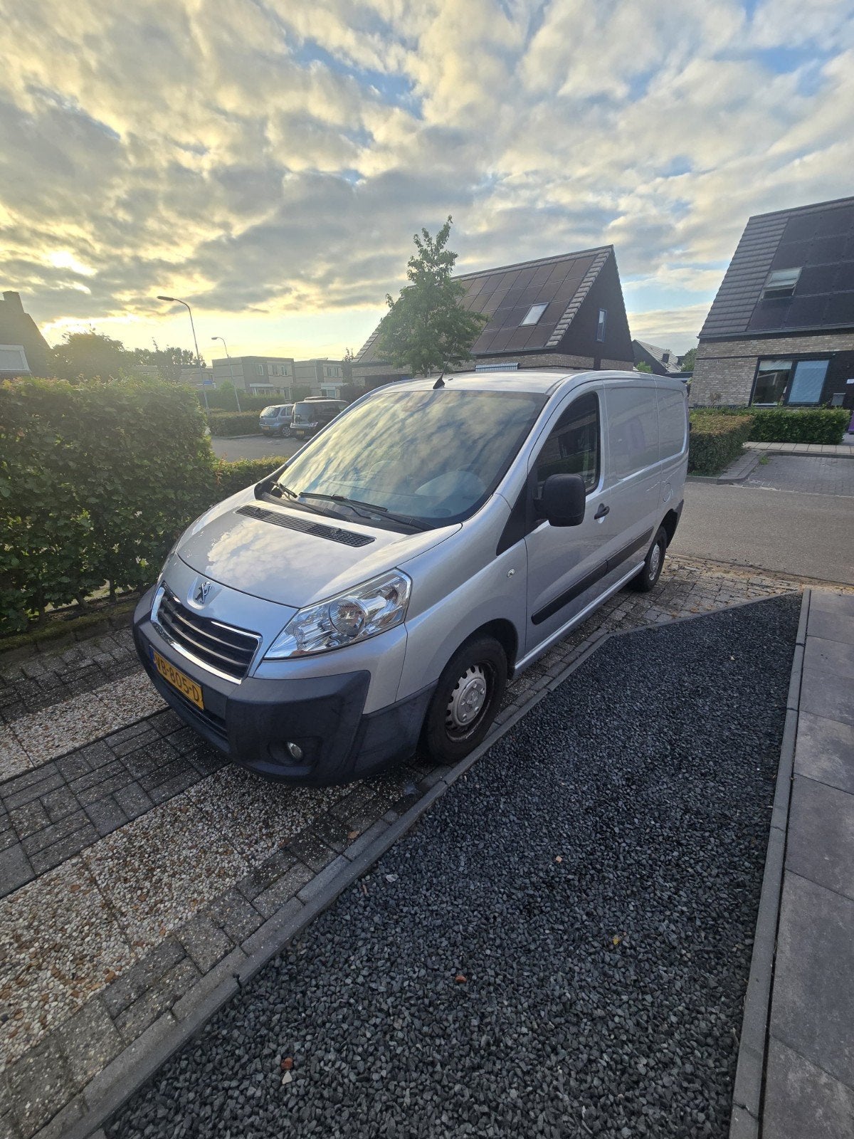 Nette Peugeot Expert 1.6 HDI 66KW BJ 2013  apk 2027, Auto's, Bestelauto's, Voorwielaandrijving, Euro 5, 15 km/l, Zwart