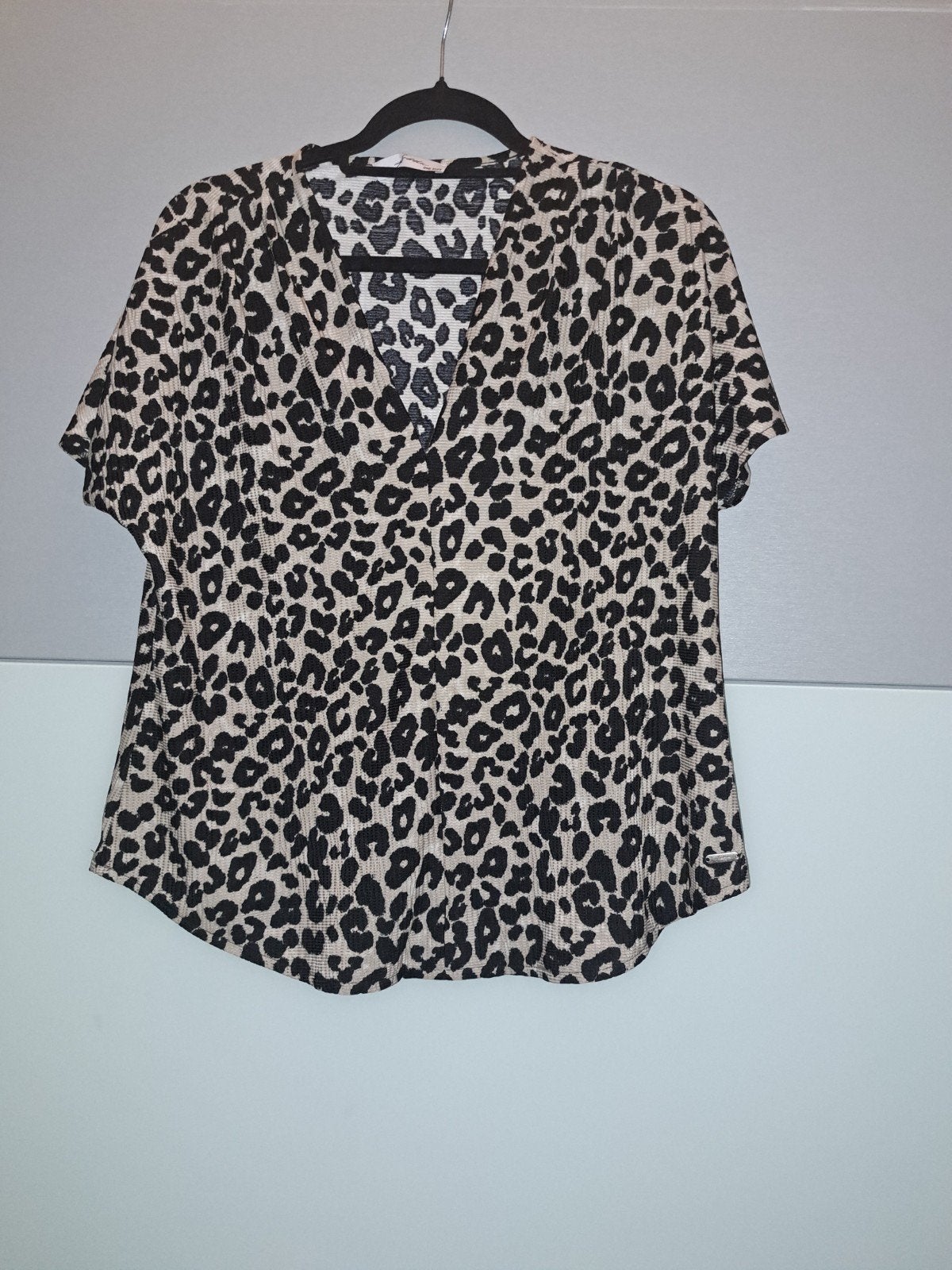ambika panter shirt, Maat 38/40 (M), Bruin, Ophalen of Verzenden, Zo goed als nieuw