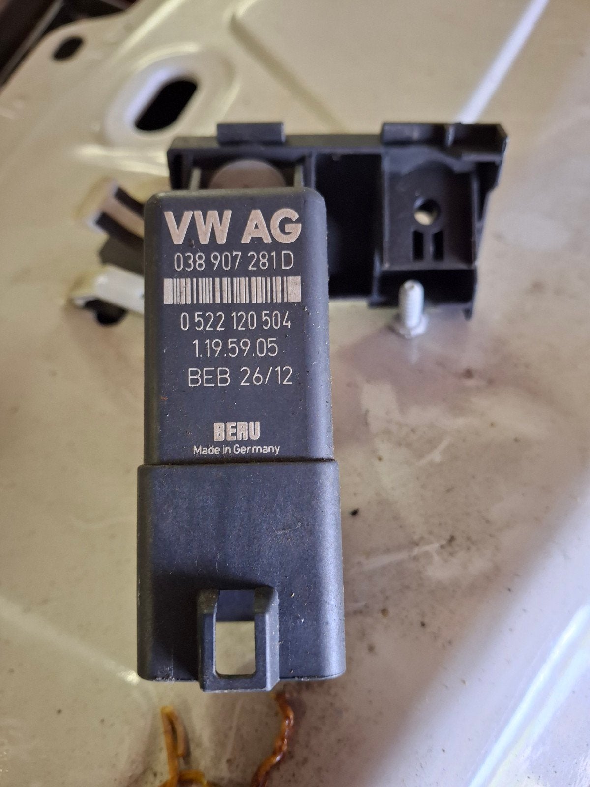 Volkswagen Diesel Gloeirelais VW AG 038 907 281D, Ophalen of Verzenden, Gebruikt, Volkswagen