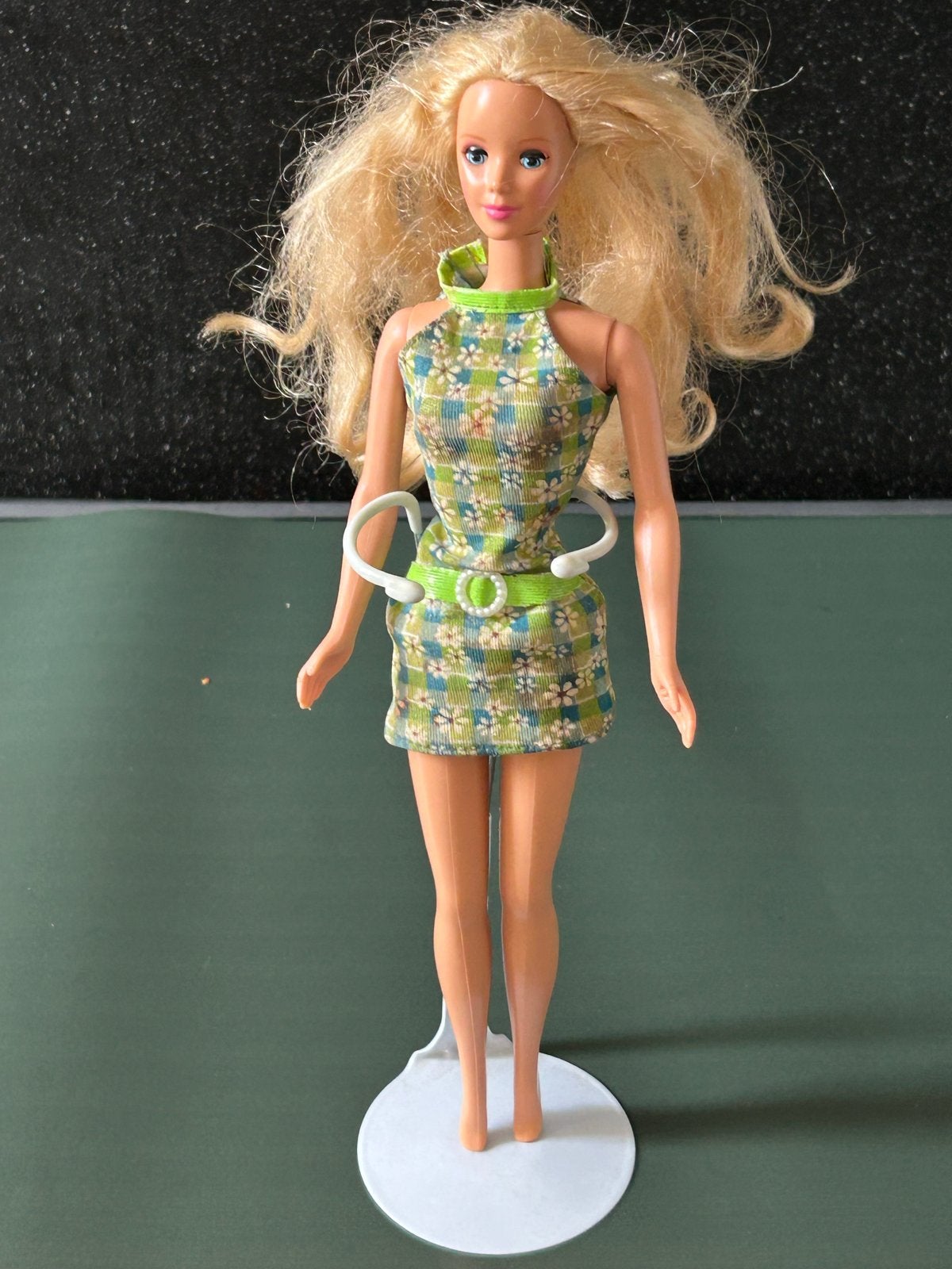 Vintage Barbie pop uit 1991 met originele kleding, Ophalen of Verzenden, Gebruikt, Barbie