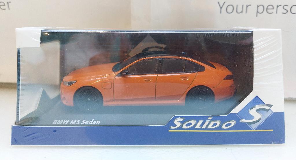 Solido 1:43 BMW M5 G90 Limousine 2025 oranje nieuw, Ophalen of Verzenden, Nieuw, Auto, Solido