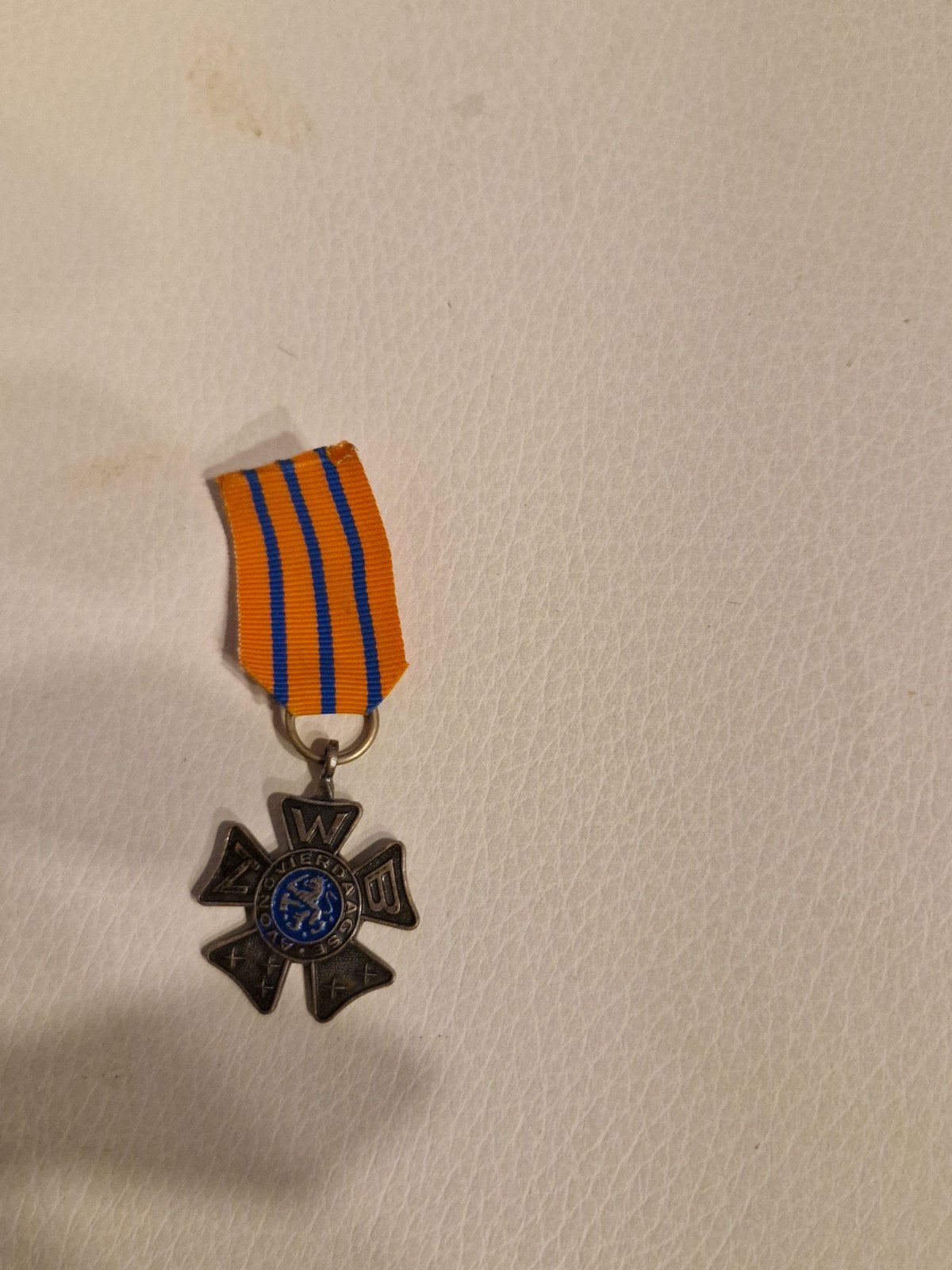 006 Medaille Avondvierdaagse 1WB, Ophalen of Verzenden, Overige materialen