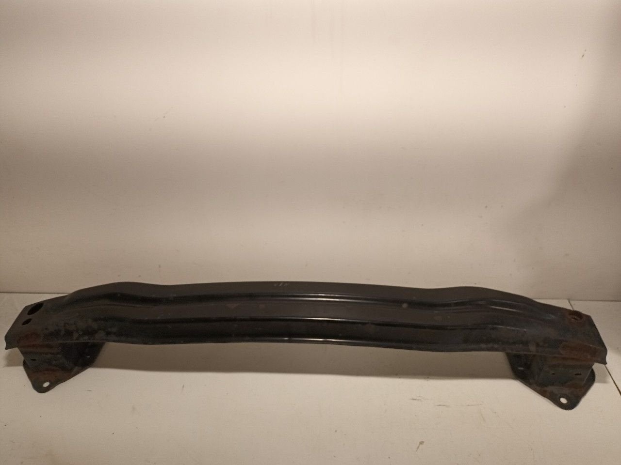 Bumperbalk achter Mini Countryman