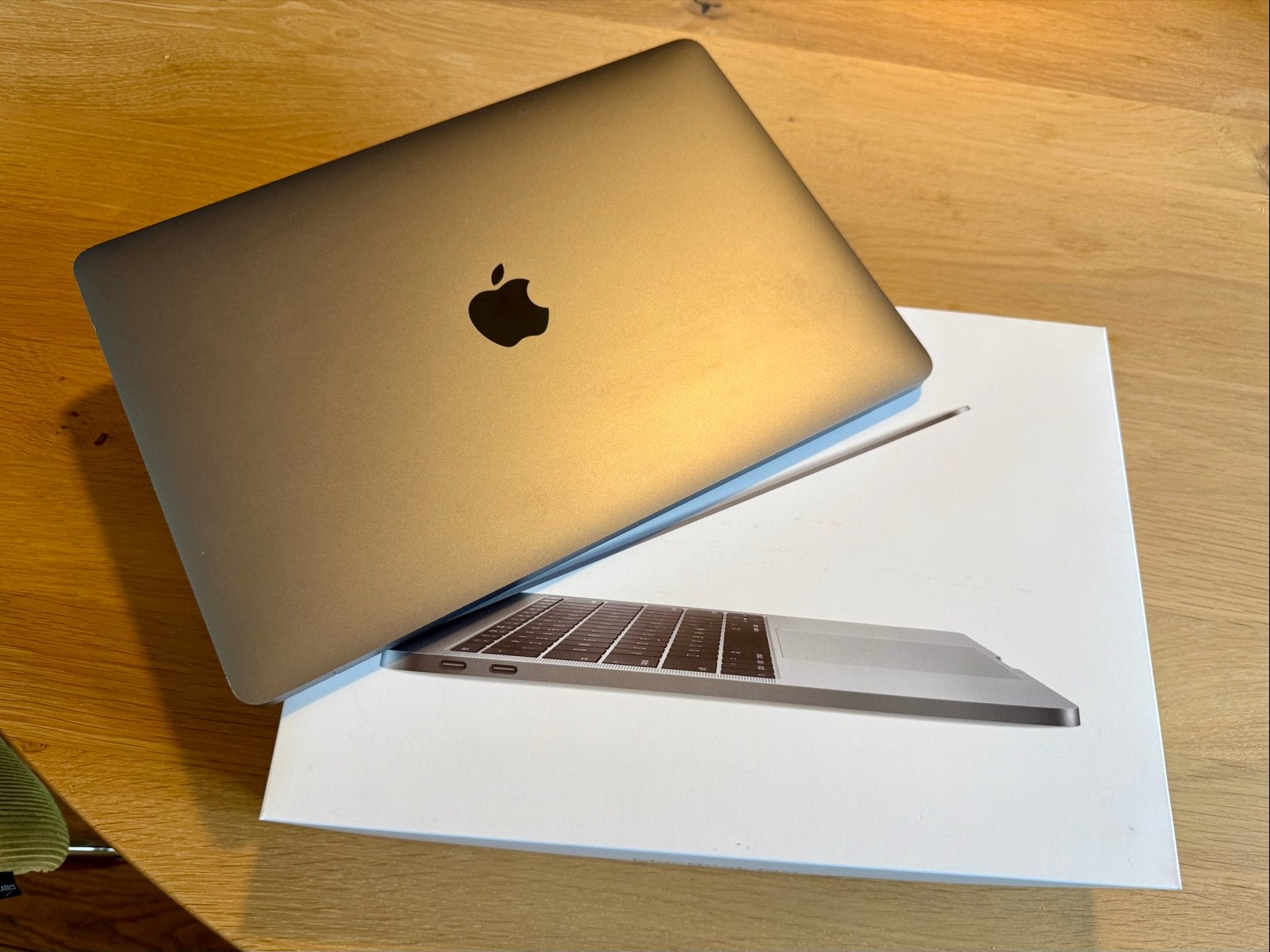 MacBook Pro 13 inch (2017) zilvergrijs, Computers en Software, Apple Macbooks, Gebruikt, MacBook Pro, 13 inch, 2 tot 3 Ghz, 256 GB