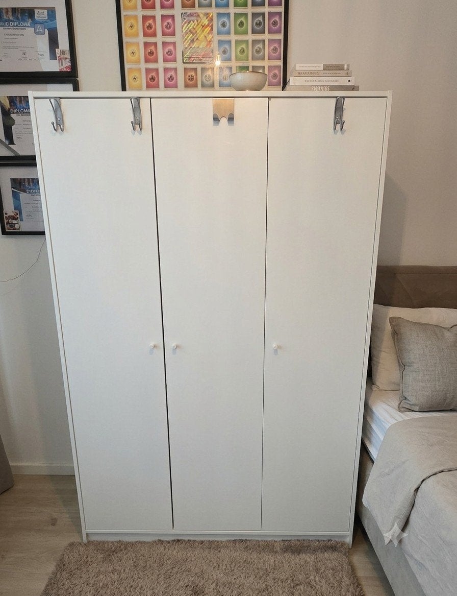 Witte kledingkast met 3 deuren en hangruimte, Ophalen, Gebruikt, 100 tot 150 cm, 150 tot 200 cm