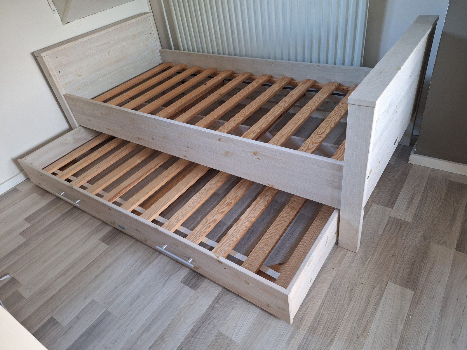 Eenpersoonsbed met uitschuifbaar logeerbed, Ophalen, Gebruikt, 90 cm, Eenpersoons