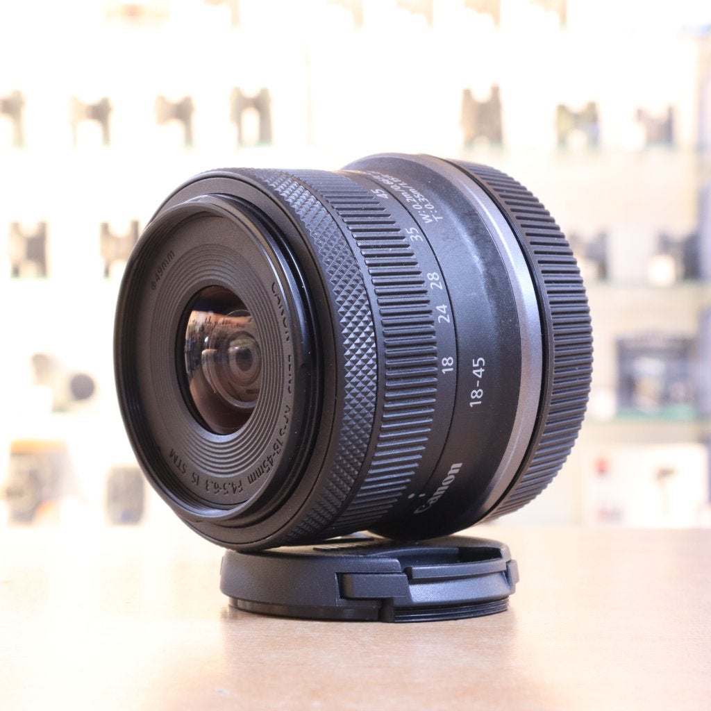 Canon18-45mm f4-5.6 IS STM RF mount (Harderwijk), Niet ingevuld, Niet ingevuld, Zo goed als nieuw, Zoom