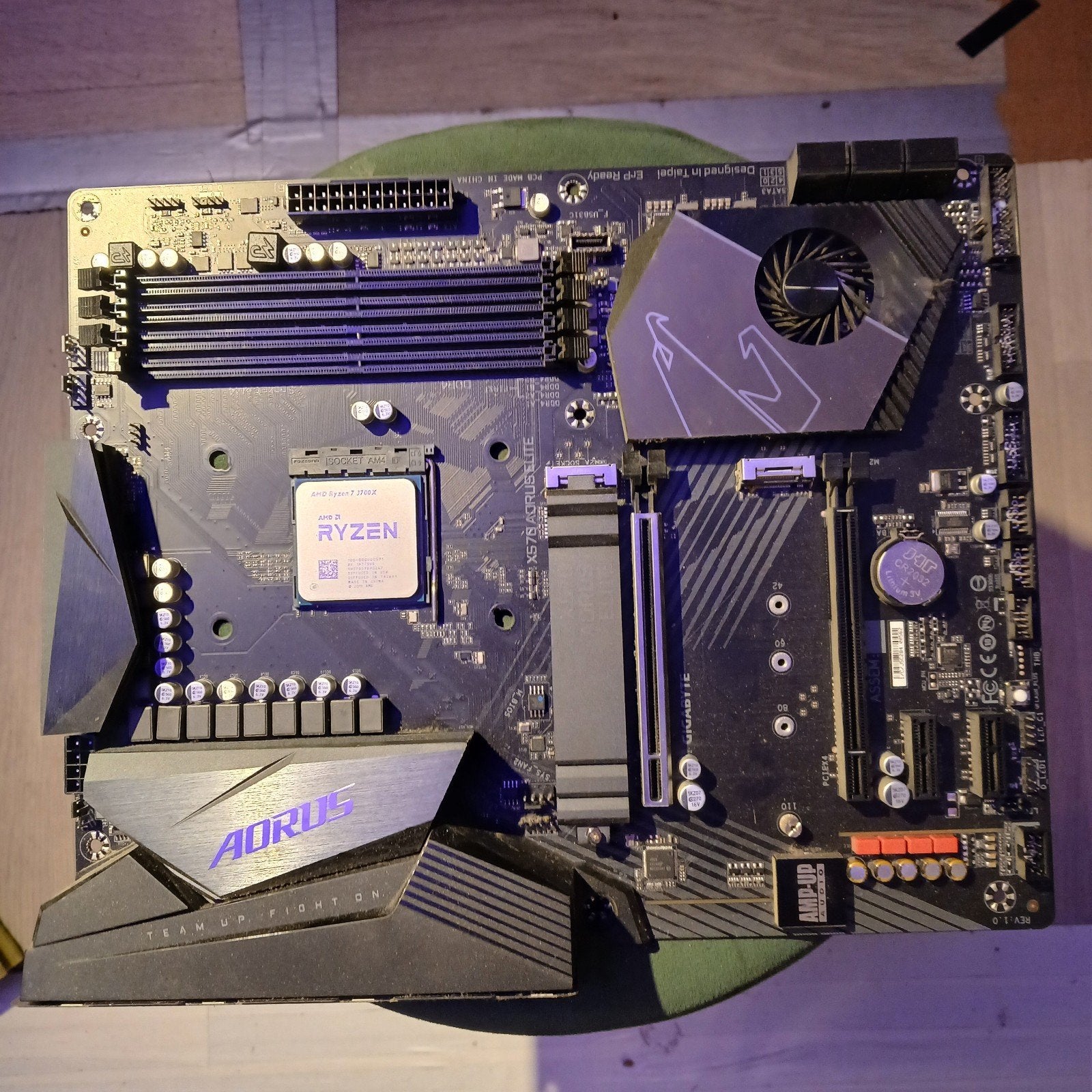 Gigabyte X570 Aorus Elite met AMD Ryzen 7 3700X, Computers en Software, DDR4, AM4, Ophalen of Verzenden, Zo goed als nieuw