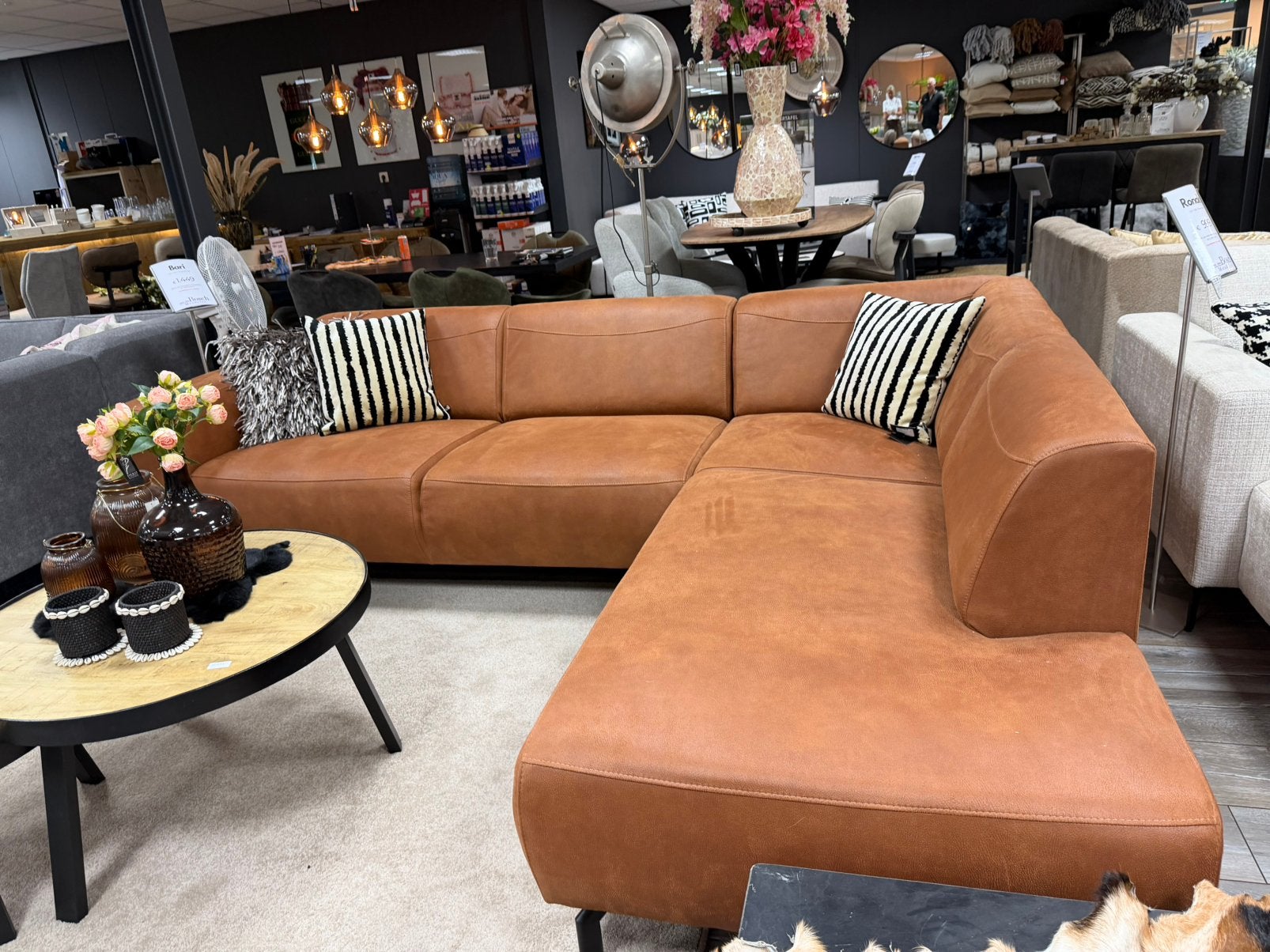 Nieuwe hoekbank in ecoleder cognac, Ophalen, Nieuw