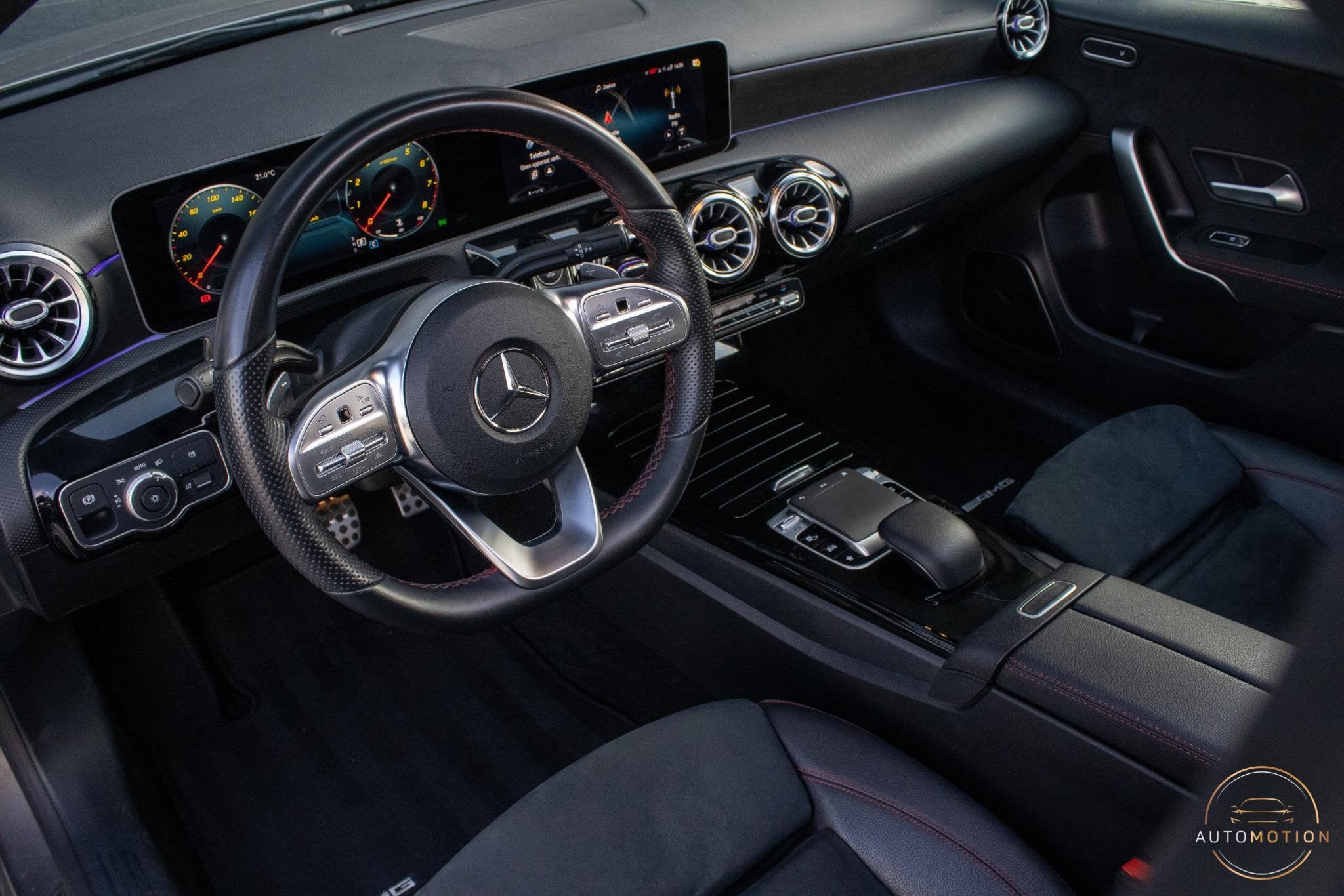 Mercedes-Benz A-klasse 200 Business Solution AMG PANO CAMERA, Auto's, Gebruikt, 4 cilinders, Met garantie (alle), 163 pk