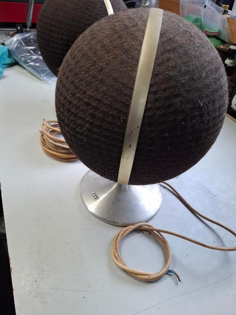 ITT Bol Luidsprekers Jaren 70 Space Age Design, Ophalen, Gebruikt, Front, Rear of Stereo speakers, Overige merken