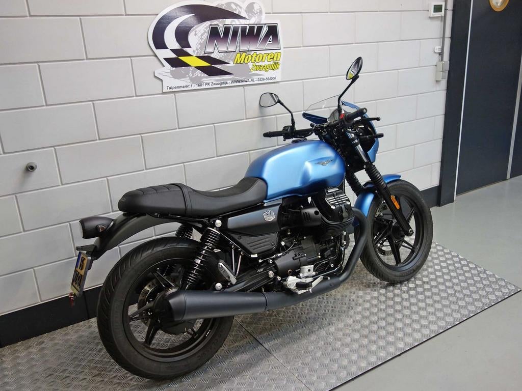 MOTO GUZZI V 7 Stone, 853 cc, 2 cilinders, Bedrijf, Onbekend