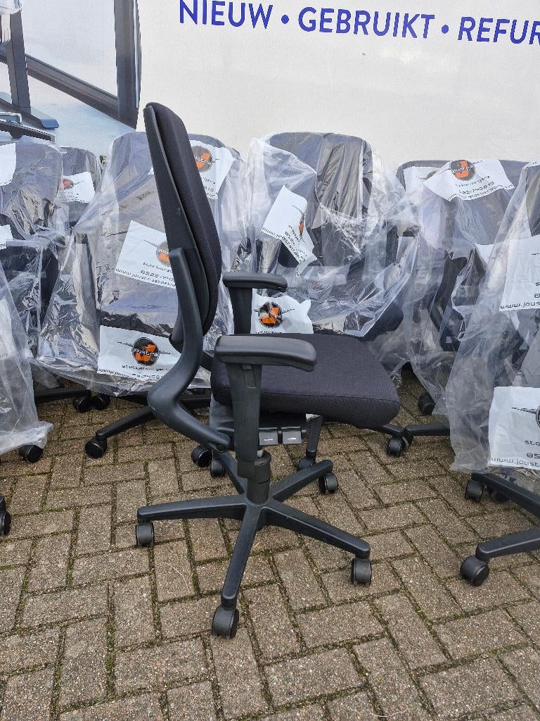 Ahrend 230 bureaustoelen, hoge rugleuning, nieuwe stof zwart, Kofferen 60, Zwart, Ophalen of Verzenden, Zo goed als nieuw