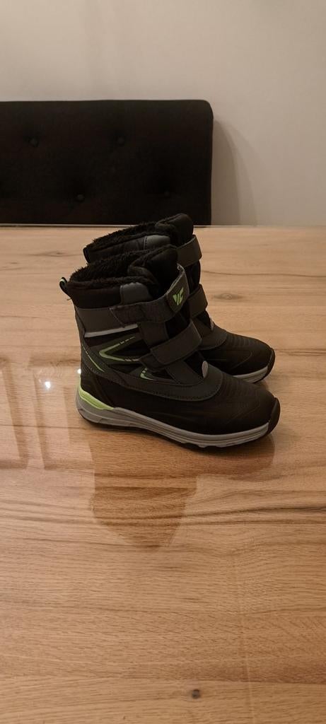 Snowboots NIEUW maat 32, Kinderen en Baby's, Kinderkleding | Schoenen en Sokken, Ophalen, Nieuw, Jongen of Meisje, Laarzen
