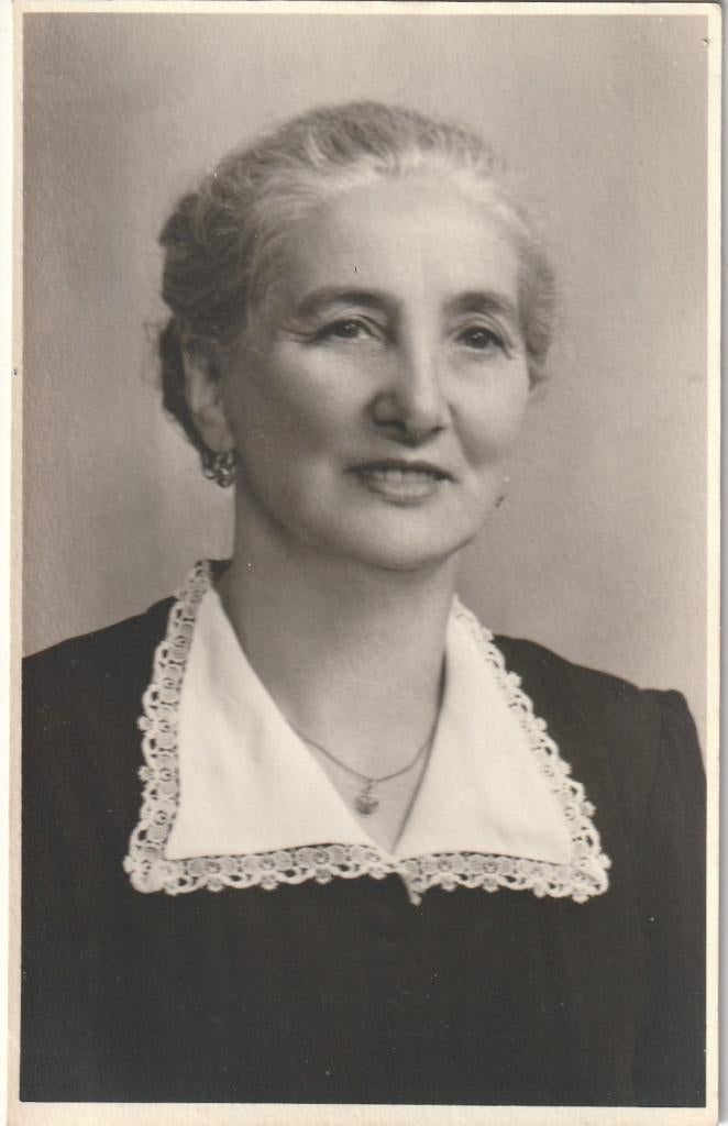 fotokaart  -   dame, Ophalen of Verzenden, Voor 1940, Zo goed als nieuw, Klederdracht