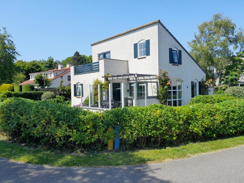 TE HUUR LUXE VAKANTIEHUIS MET SAUNA OP TEXEL (6P.), Waddeneilanden, Recreatiepark, Open haard, Chalet, Bungalow of Caravan