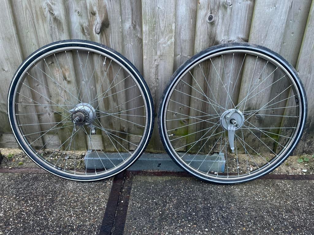 SET NIEUWE FIETSWIELEN MET BINNEN- EN BUITENBANDEN, 28 INCH, Ophalen, Zo goed als nieuw, Wiel