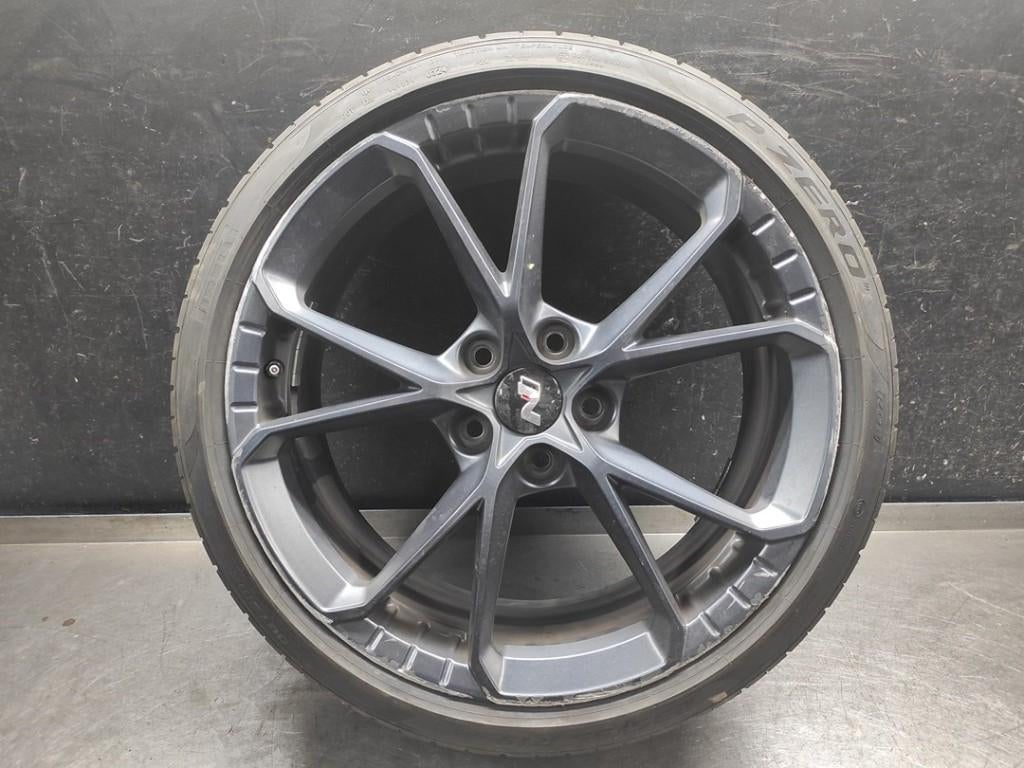 Velg + band Hyundai N line ( 235-35-R19 ), Auto-onderdelen, Banden en Velgen, 19 inch, Gebruikt, Velg(en), Ophalen of Verzenden