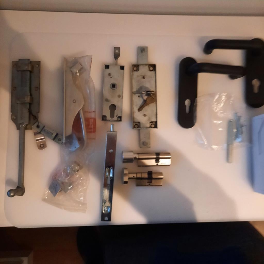 Garagedeur sloten en deurkrukken kantschuif pompesp knopcil, Ophalen of Verzenden, Nieuw, Rvs, Slot