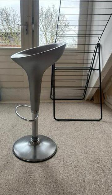 2x Magis Bombo Barkruk - Design Klassieker, Huis en Inrichting, Barkrukken, Gebruikt, 60 tot 90 cm, Kunststof, 2 krukken, In hoogte verstelbaar