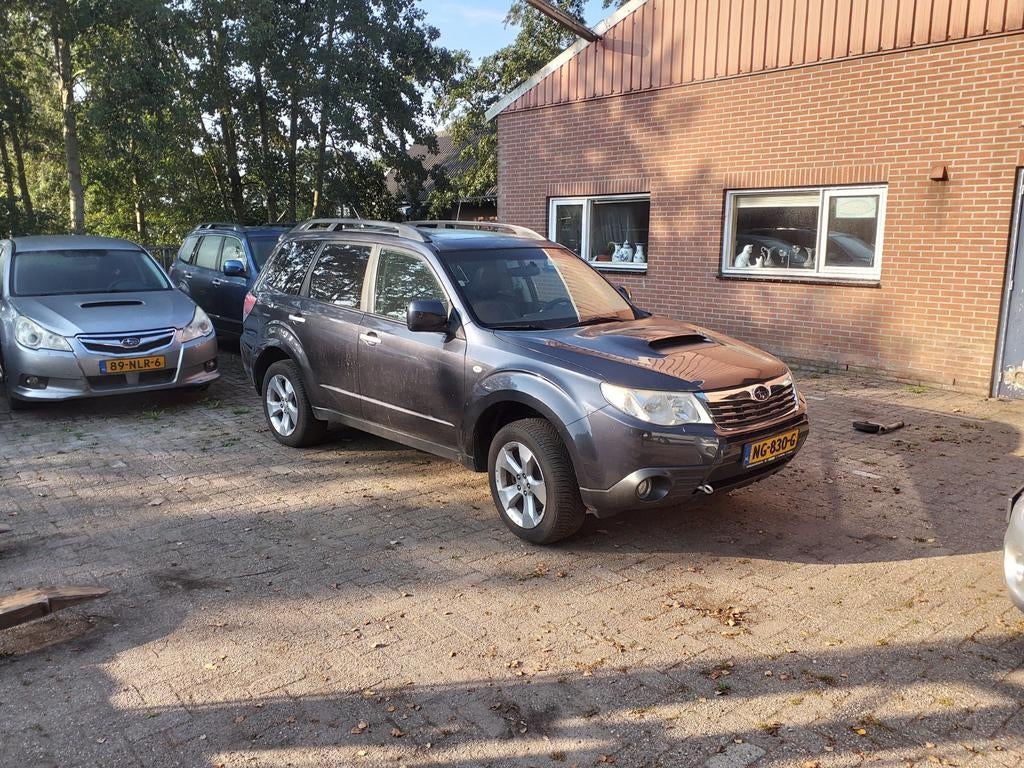 subaru forester sh 2010 zwart en blauw onderdelen  kleur 61k, Ophalen of Verzenden, Gebruikt, Subaru