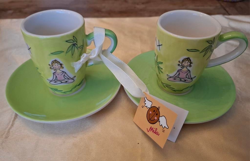 NIEUW 
2 espresso kopjes met schaaltjes, Yoga / Relax, Nieuw, Ophalen of Verzenden, Overige stijlen, Kop(pen) en/of Schotel(s)
