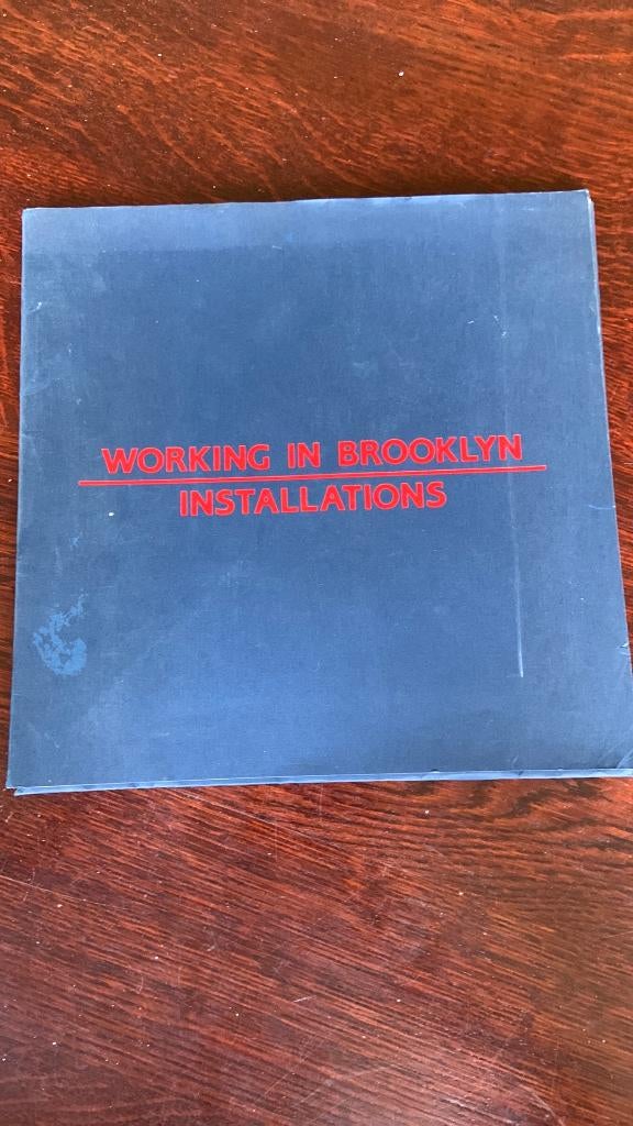 Working in brooklyn installations, Ophalen of Verzenden