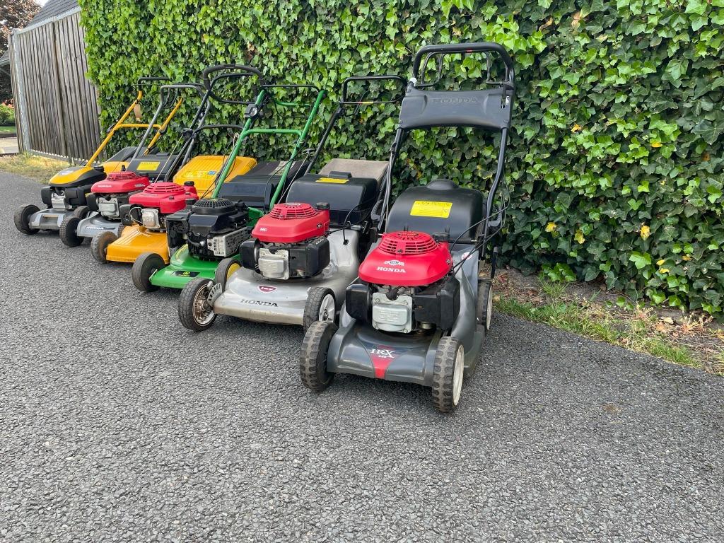 Diverse gebruikte benzine maaiers van € 275,- tot  € 375,-, Ophalen, Cirkelmaaier, Gebruikt, Benzine-grasmaaier