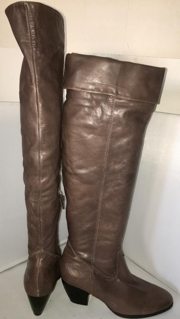 ORIZONTE bruin aubergine geheel leren omslag knie laarzen 37, Kleding | Dames, Hoge laarzen, Ophalen of Verzenden, Zo goed als nieuw