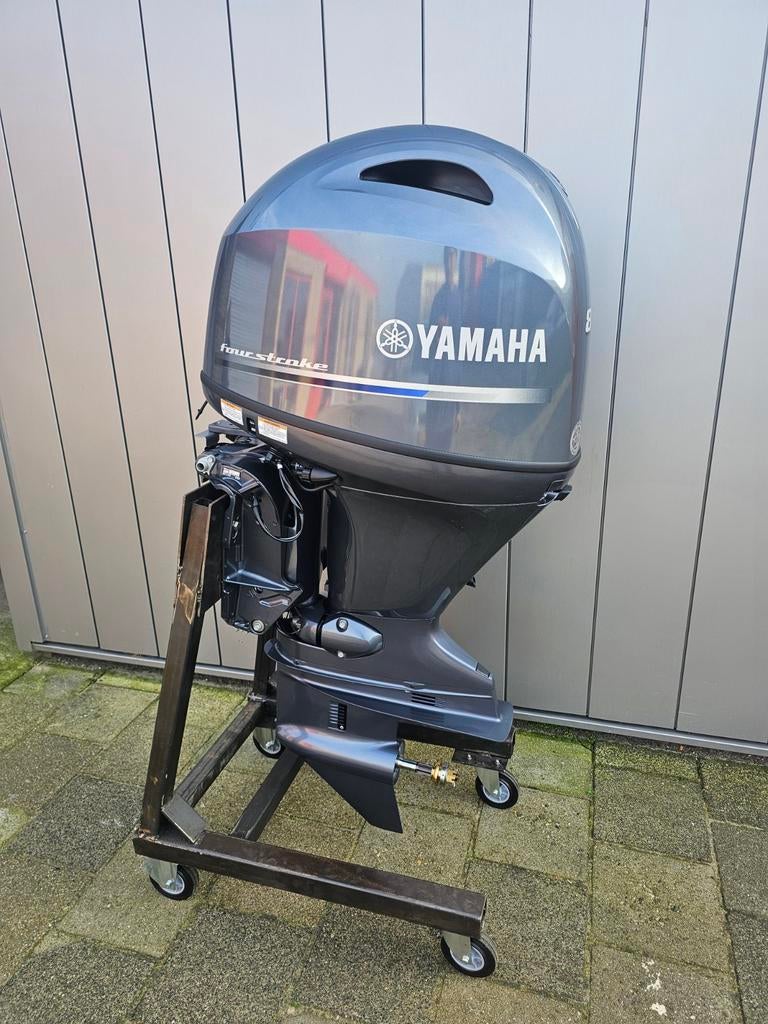 Nieuwe Yamaha 100 PK 4-takt injectiemotor