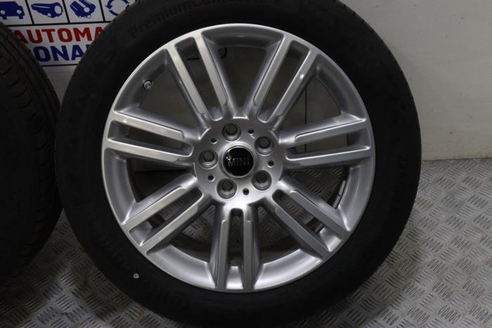 Sportvelgenset + banden van een Mini Countryman (Countryman, 12 maanden garantie, Gebruikt, -, -
