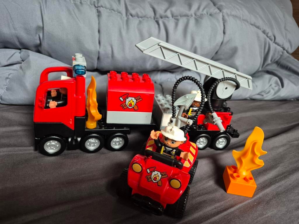 Brandweerauto Truck en Squad Lego Duplo Compleet, Ophalen of Verzenden, Zo goed als nieuw, Complete set, Duplo