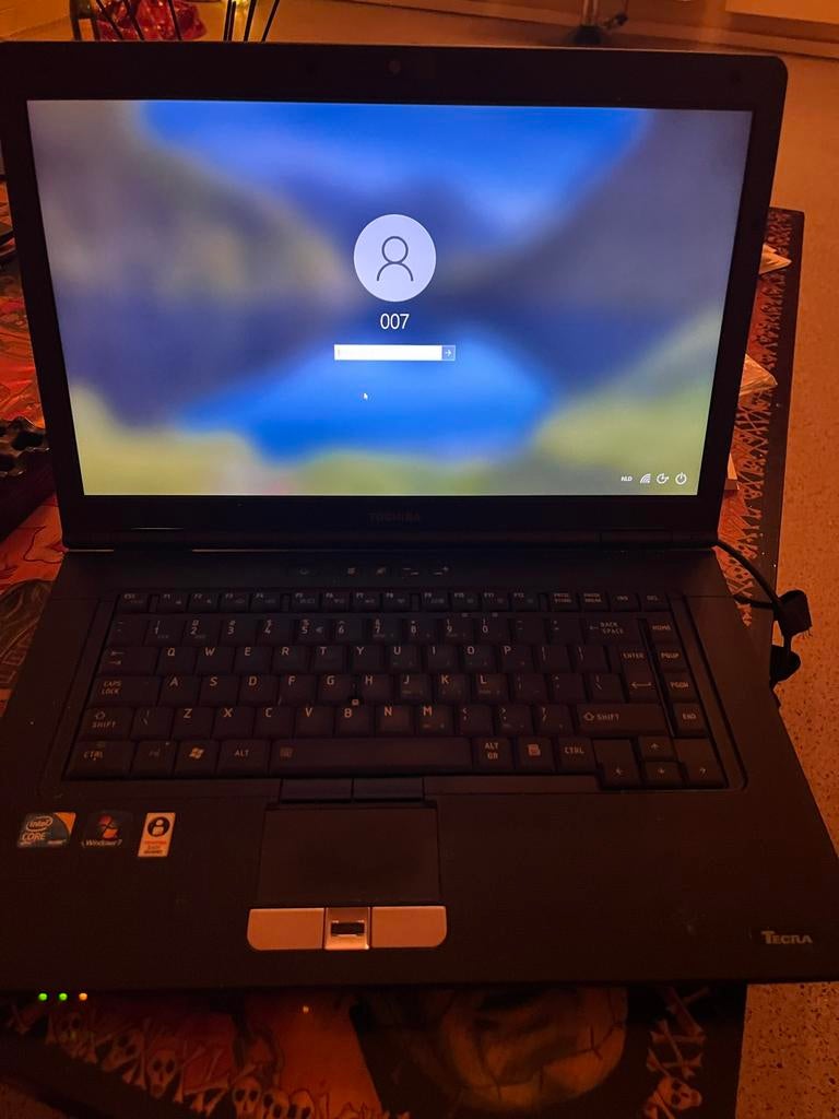 Toshiba Tecra Laptop. Wachtwoord kwijt., Computers en Software, Windows Laptops, Gebruikt, 15 inch, HDD, 2 tot 3 Ghz, 4 GB, Qwerty