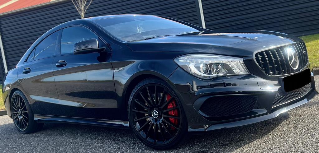 Mercedes-Benz CLA 2.0 Cla45 AMG 4M 7G-DCT 2015 Zwart, Auto's, Mercedes-Benz, Automaat, CLA, 4 cilinders, 360 pk