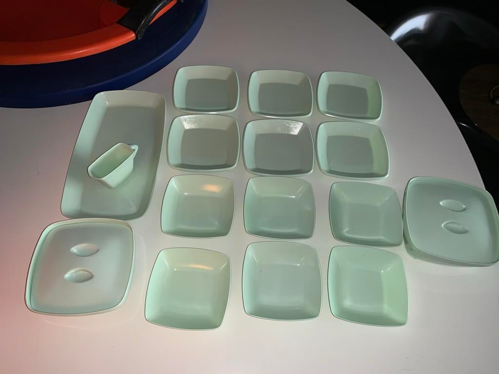 Melotoys Vintage Lichtgroen Servies bakjes jaren 50/60, Gebruikt, Ophalen of Verzenden, Bord(en), Overige stijlen
