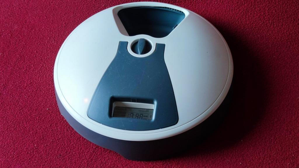Trixie TX6 automatische voerautomaat kat of hond 6 x 240 ml, Ophalen of Verzenden, Automatisch, Zo goed als nieuw