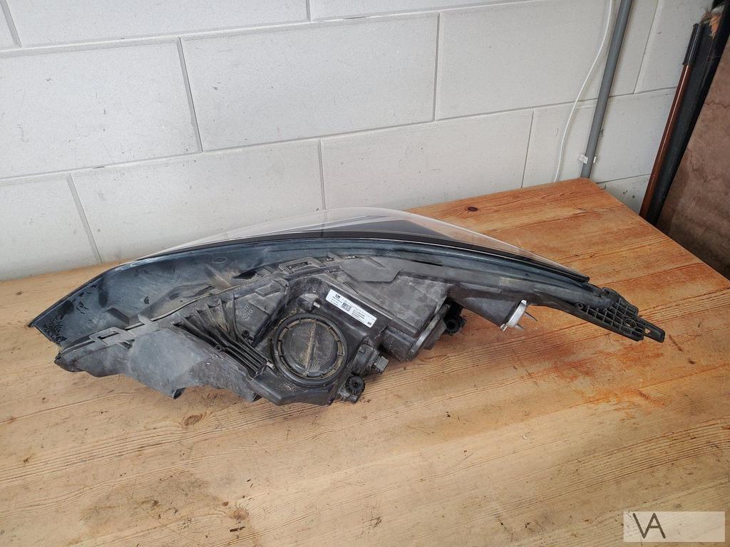 Opel Astra K 2015 - 2022 koplamp rechts 39158006 LED €150, Gebruikt, -, -, Opel