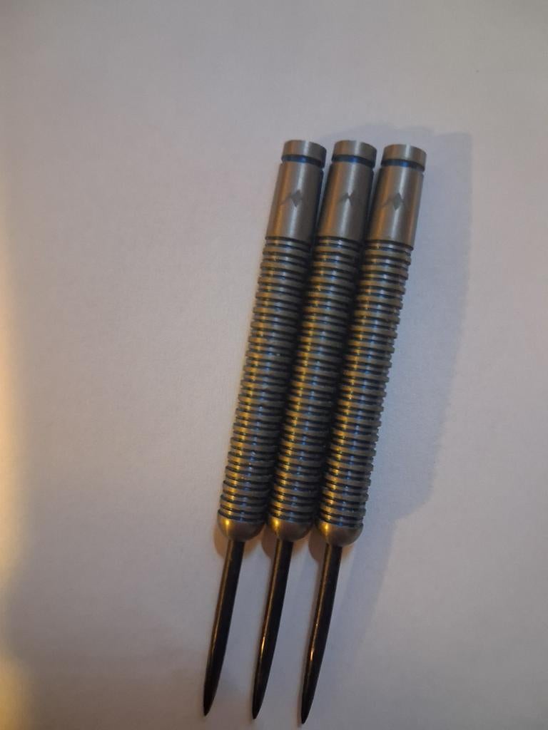 Mission Ritchie Edhouse 25 gram dartpijlen, Sport en Fitness, Darts, Ophalen of Verzenden, Zo goed als nieuw, Pijlen