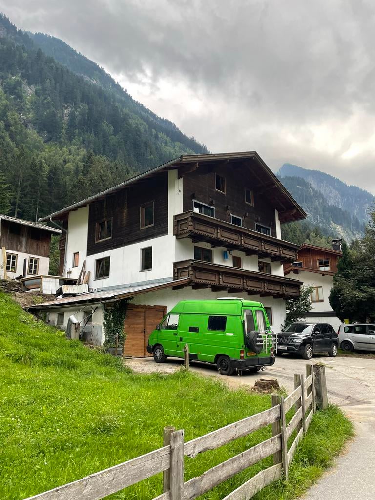 Renault Trafic Camper LPG - APK 2027!, Caravans en Kamperen, Campers, Brandblusser, Chemisch toilet, Buscamper of Camperbus, Dakluik