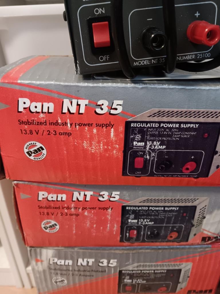 Pan NT 35 Gestabiliseerde Voeding, Telecommunicatie, Zenders en Ontvangers, Ophalen of Verzenden