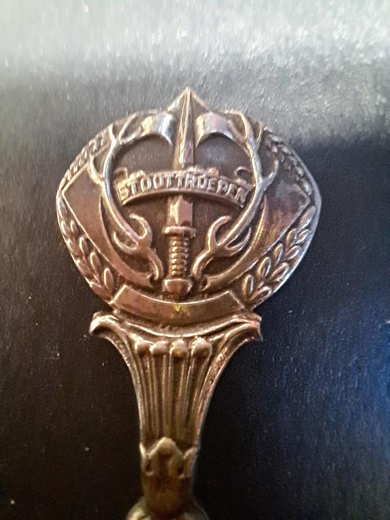 Stoottroepen, Verzamelen, Verzenden, Landmacht, Nederland