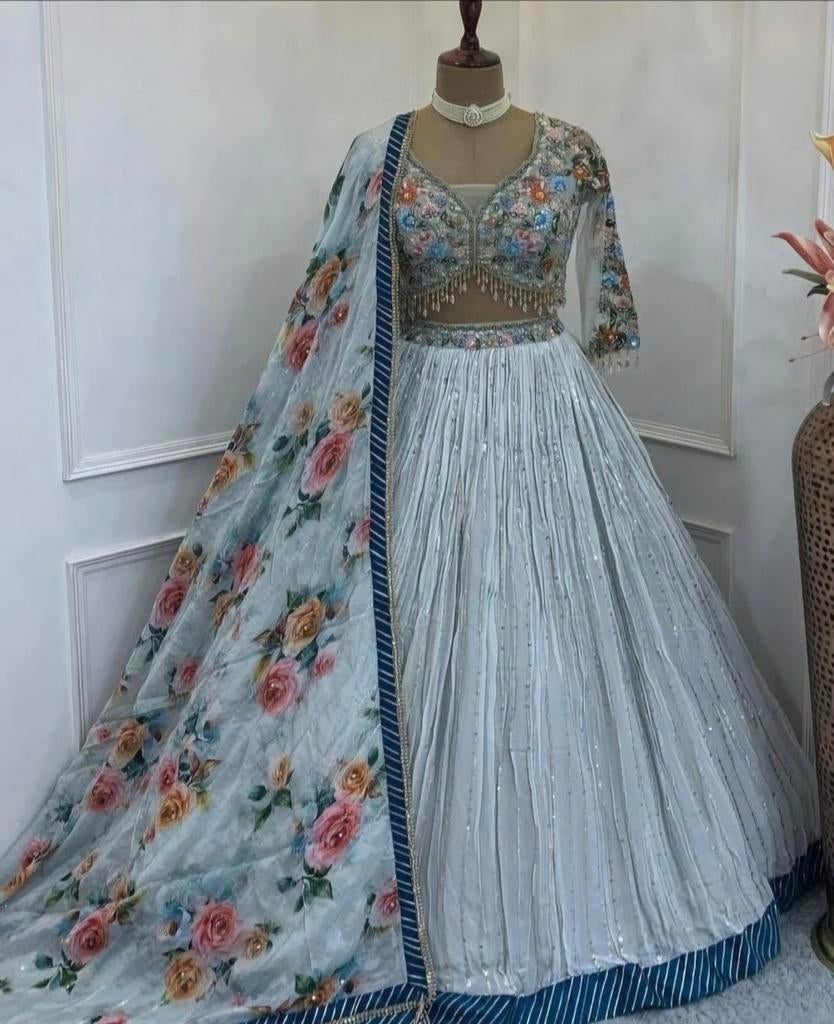 Prachtige Indiase Lehenga, Maat 38/40 (M), Overige kleuren, Nieuw, Ophalen of Verzenden