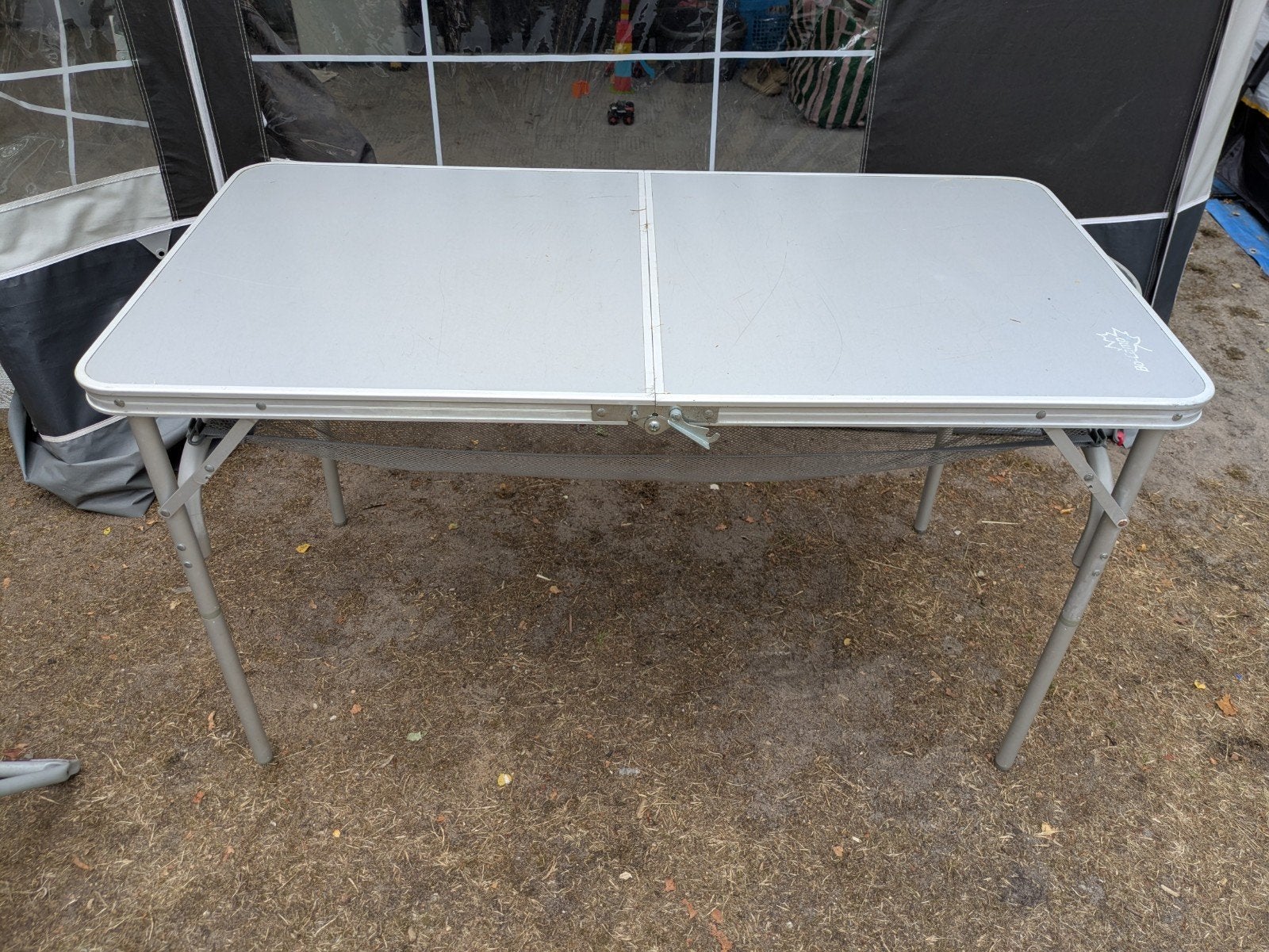 Bo-Camp Premium Campingtafel 120x60 - Opvouwbaar, Caravans en Kamperen, Kampeermeubelen, Ophalen of Verzenden, Gebruikt, Campingtafel